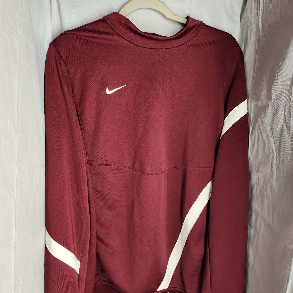 Nike dri fit  pullover